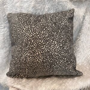 Feather Filled Throw/Accent Pillow Sybil Dot Gray Kirkland’s New Condition 20”